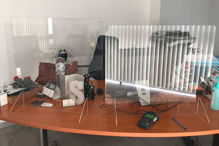 Vitre plexiglass de protection - Hygiaphone Vaucluse - Adgence